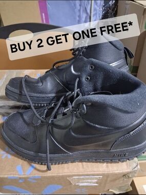 BUY 2 GET ONE FREE* Black Nike WNTR Metallic Pewter Boots Sneakers Size 7.5m/9w
